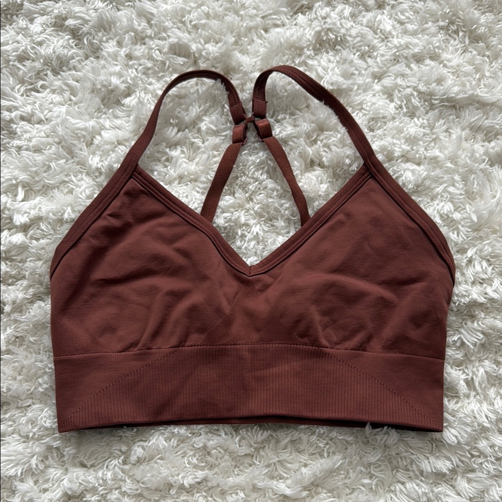 Lululemon sports bra like new size 6